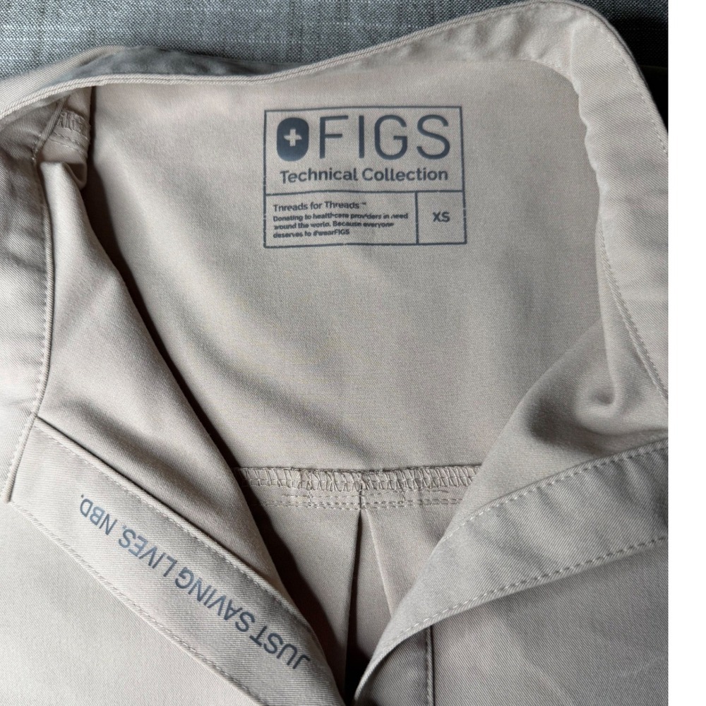 FIGS Casma Sleeveless Top & Livingston Pants Scrub Set Boulder Tan XS S/P - Picture 8 of 14